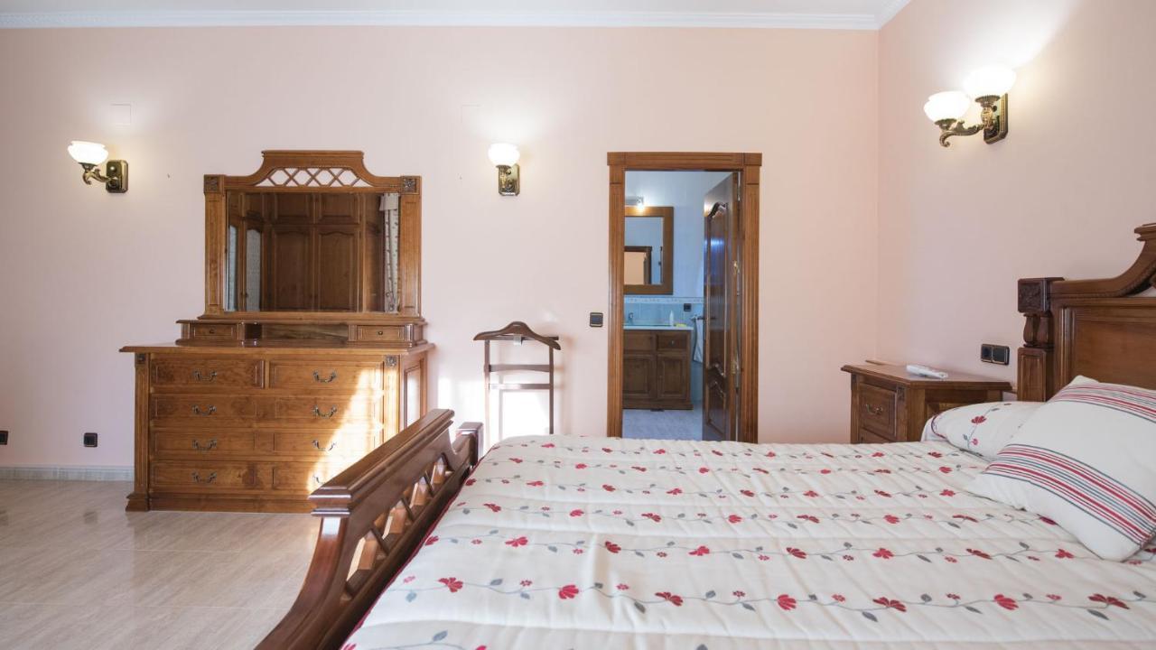 Villa Las Tres Hermanas Albarreal De Tajo By Toledo Ap Buitenkant foto
