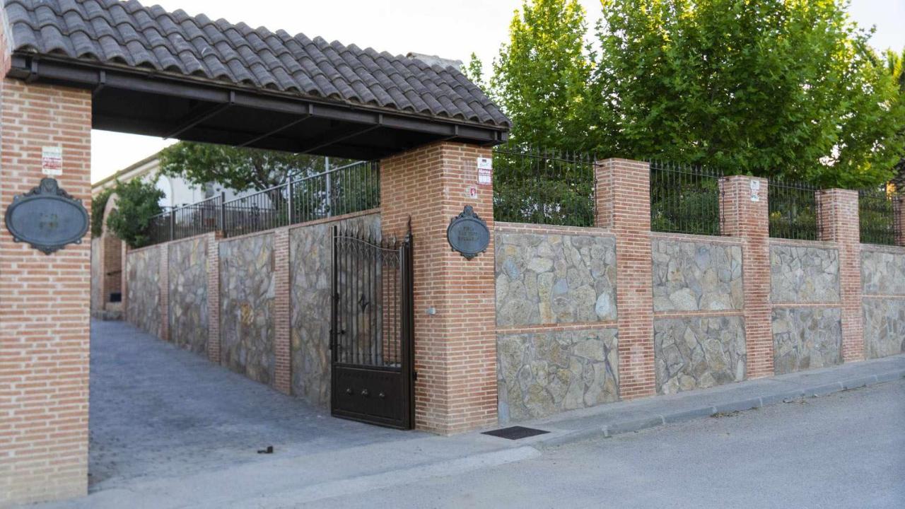 Villa Las Tres Hermanas Albarreal De Tajo By Toledo Ap Buitenkant foto